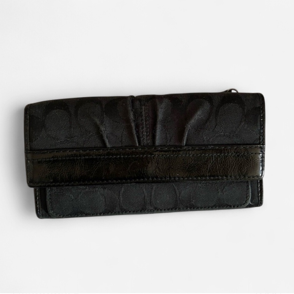 Coach Soho Signature Jacquard Canvas and Leather Pleated Black Wallet Vintage